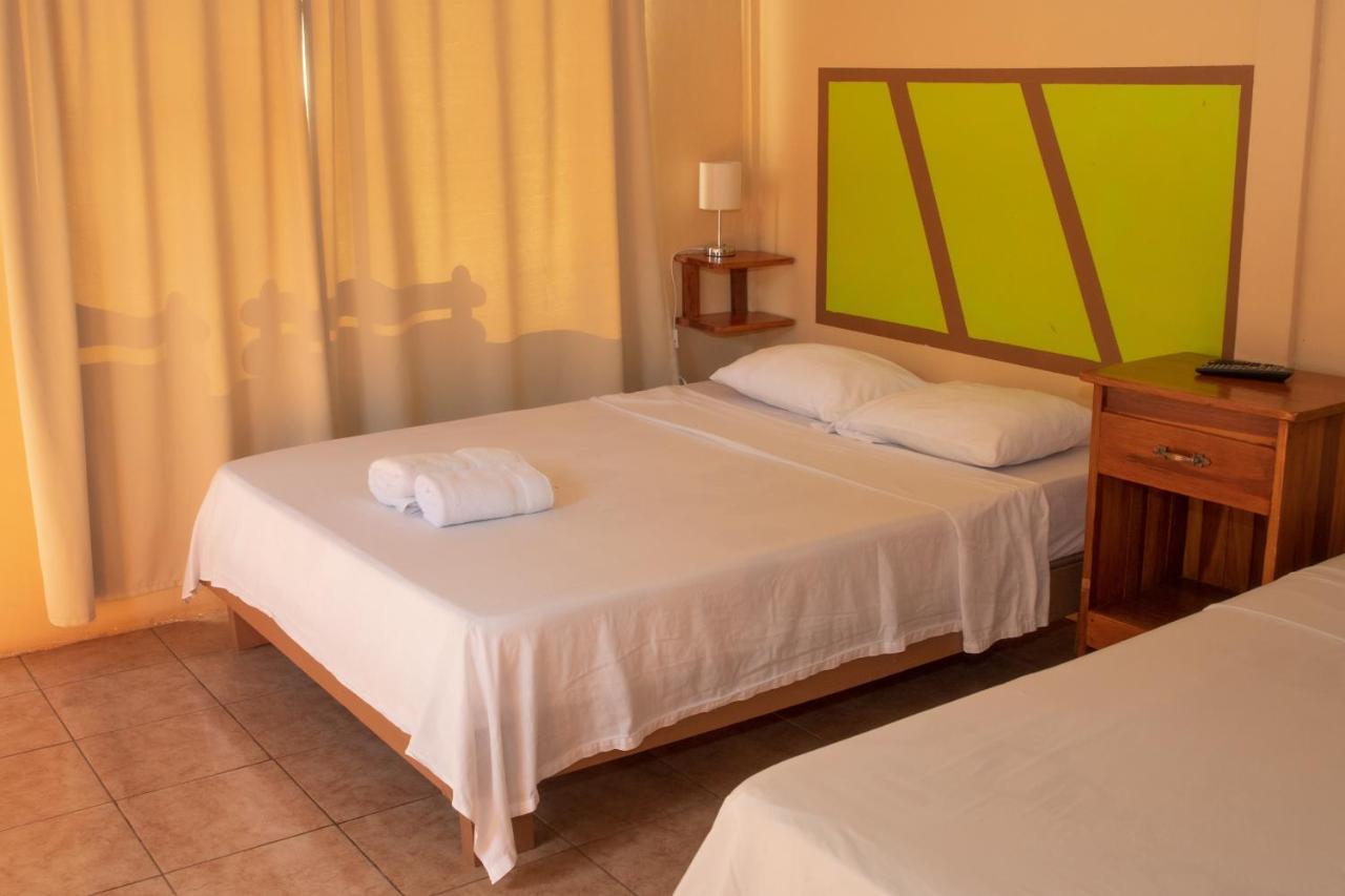 Slow Travel Lodge Upala Ngoại thất bức ảnh